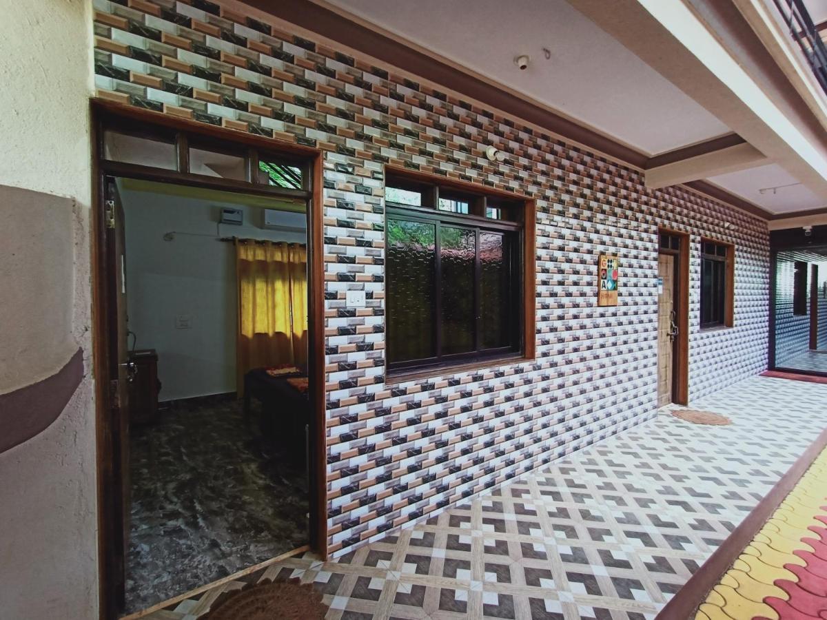 Amigo Inn Anjuna Bagian luar foto
